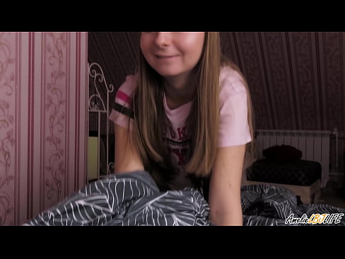 ❤️ Blondina îi suge adânc prietenei ei și primește spermă în gură ❤️ at ro.pornolemon.ru